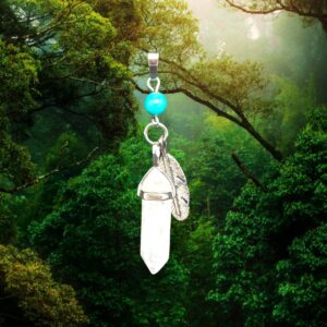 dije-turquesa-blanca-combinado-con-pluma-de-angel